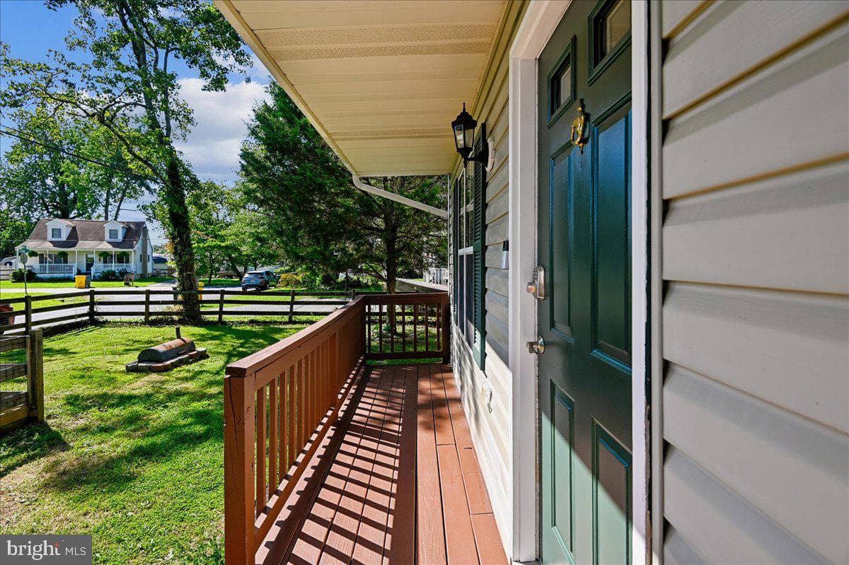 7748 West Drive photo 3