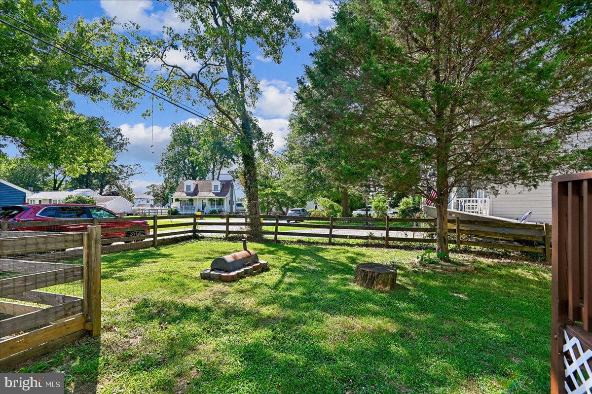 7748 West Drive photo 5