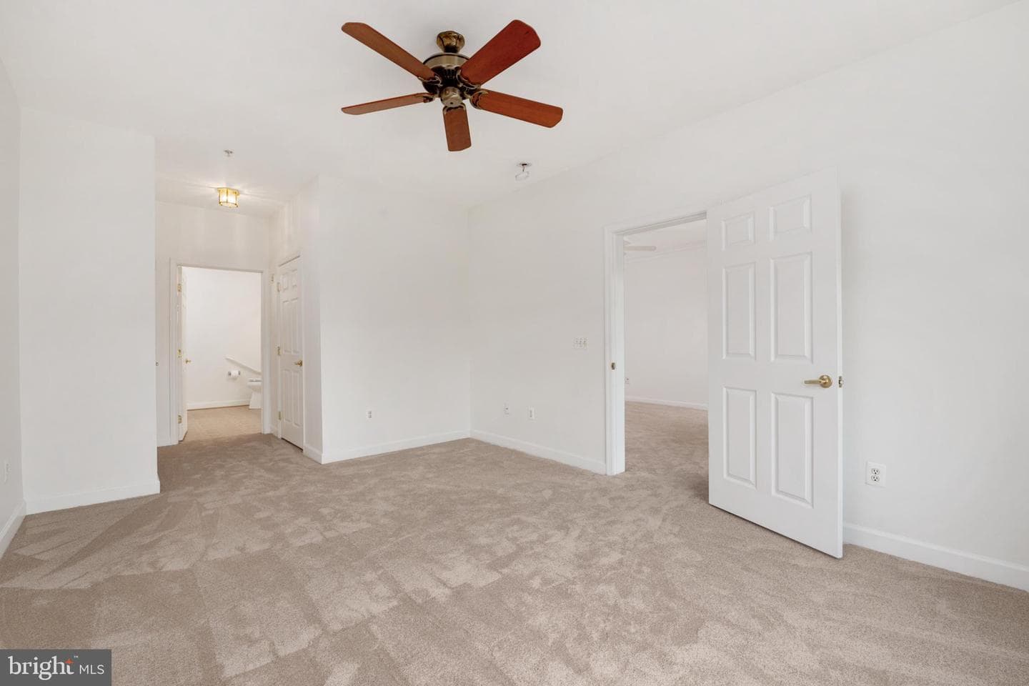 421 Hamlet Club Drive #305 photo 32