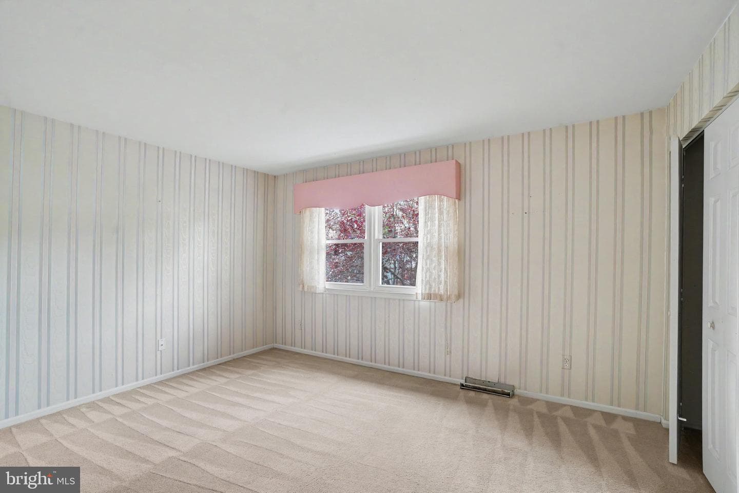 2110 Shore Drive photo 16