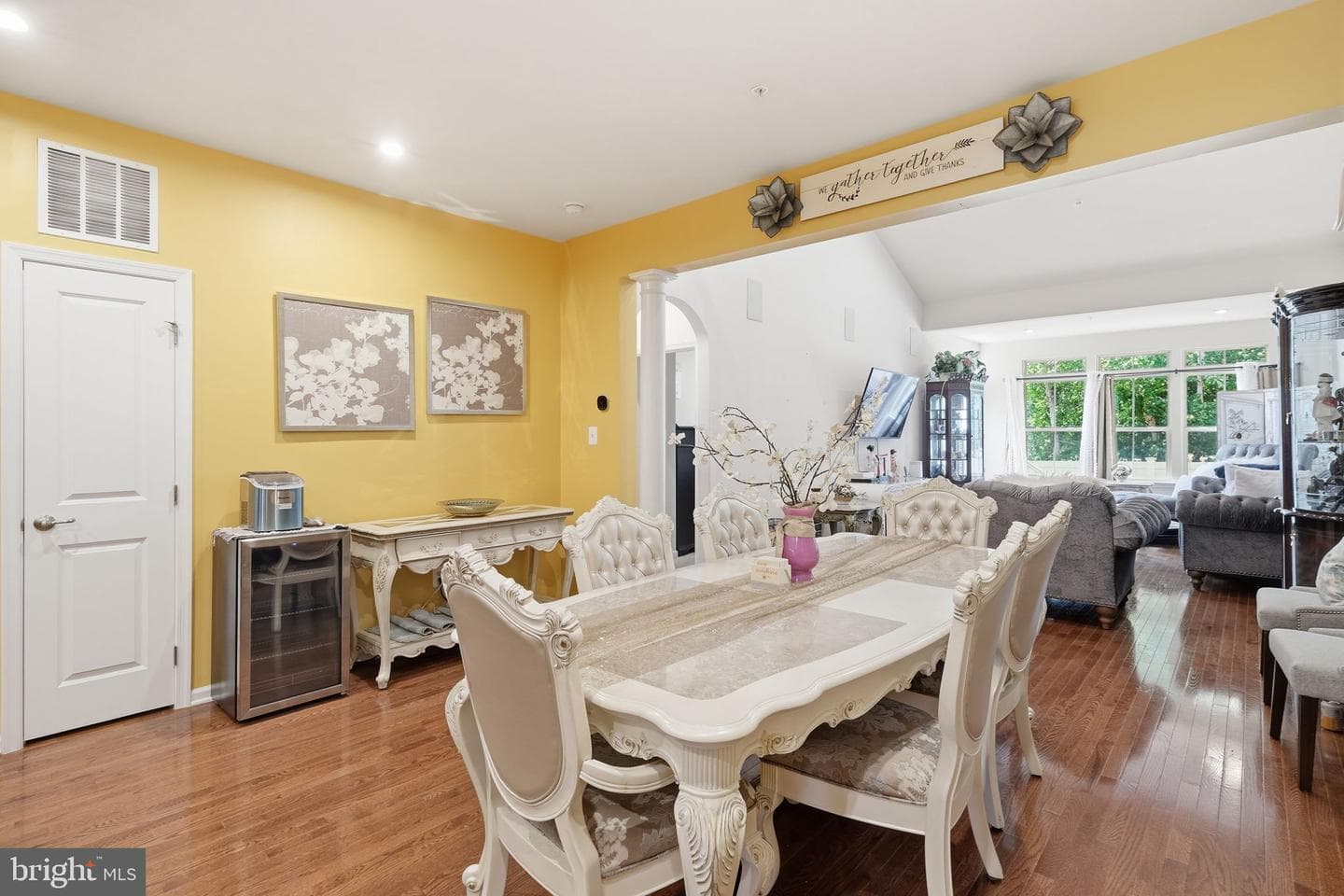 421 Zeman Drive photo 3