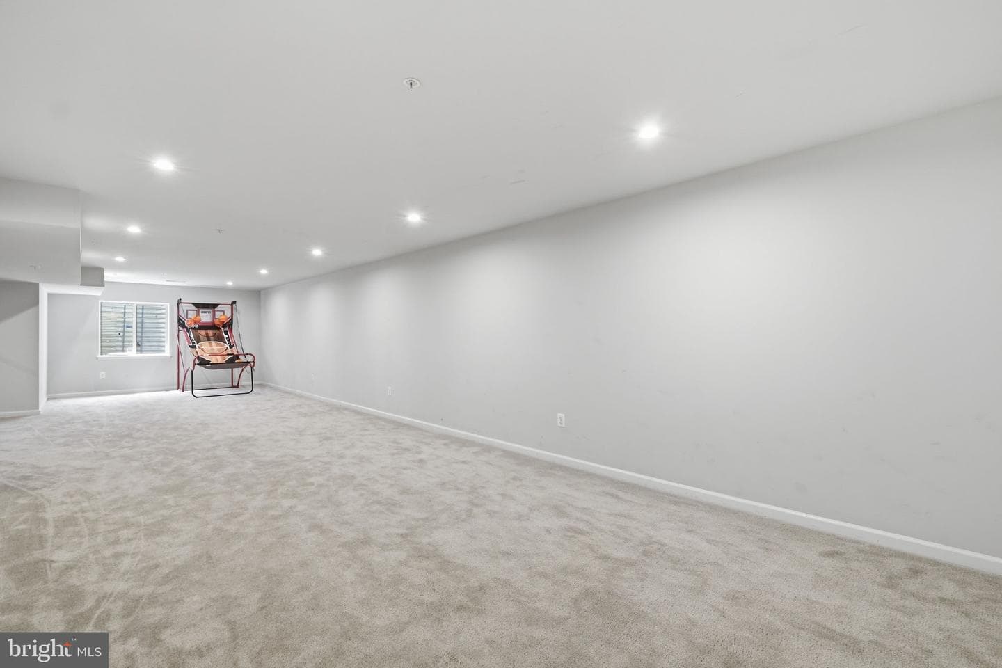 421 Zeman Drive photo 40