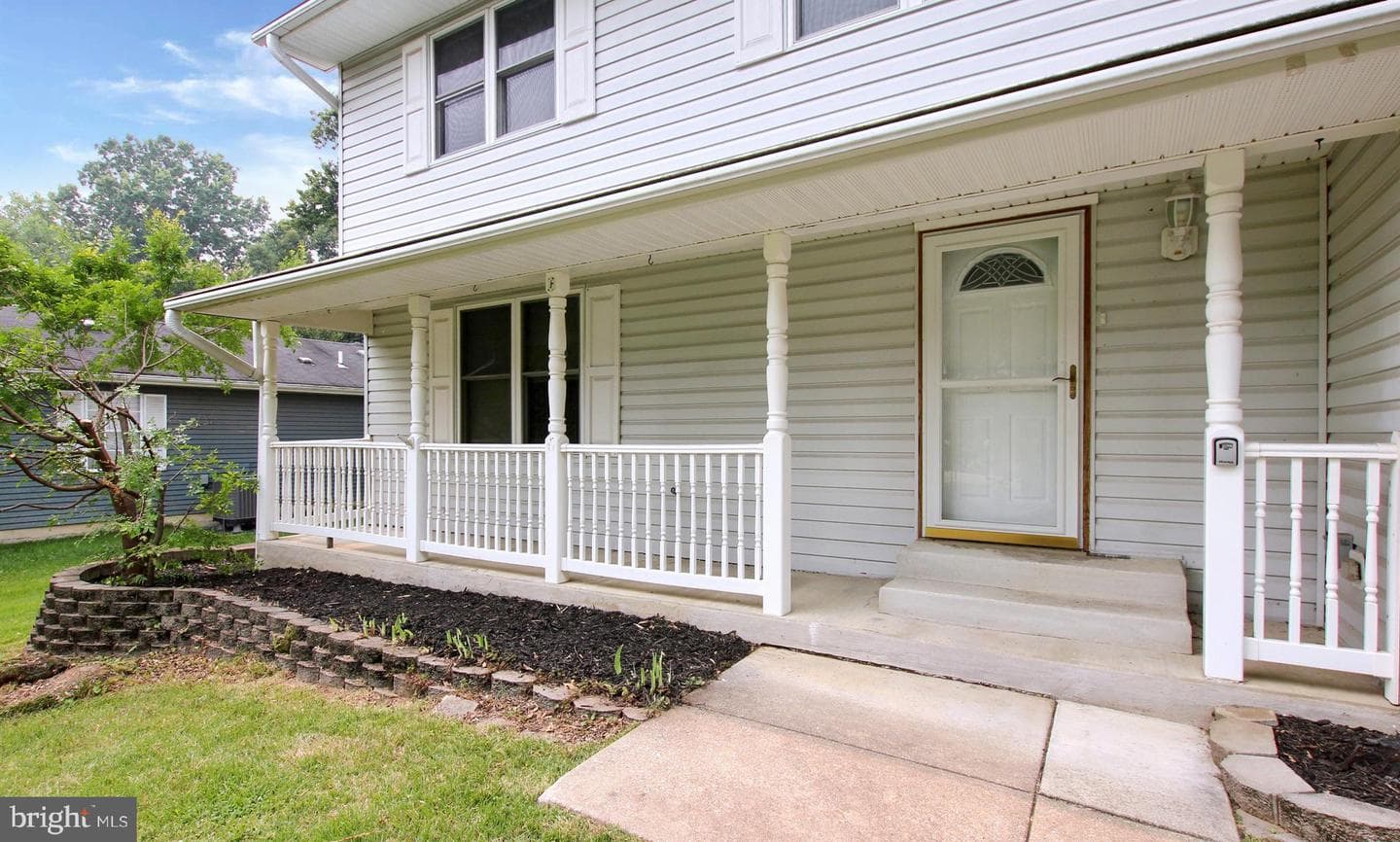 1526 Wampanoag Drive photo 4