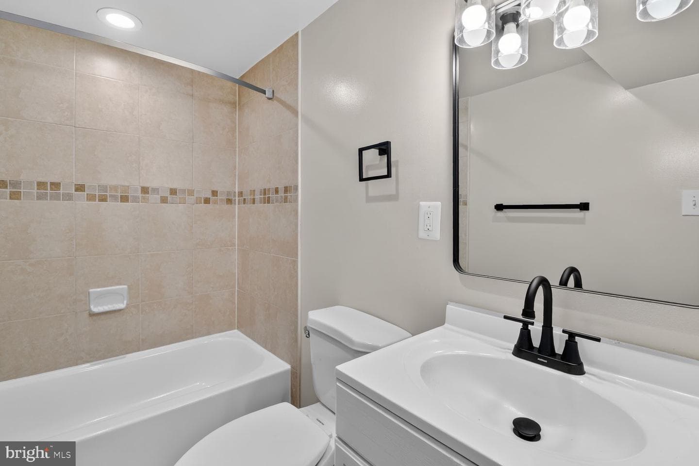 8235 Parham Court photo 14