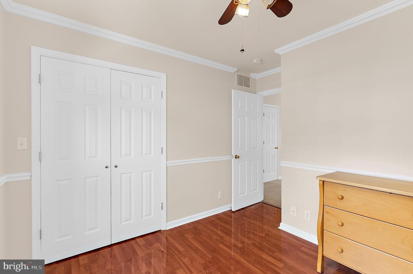 3443 S River Terrace photo 20
