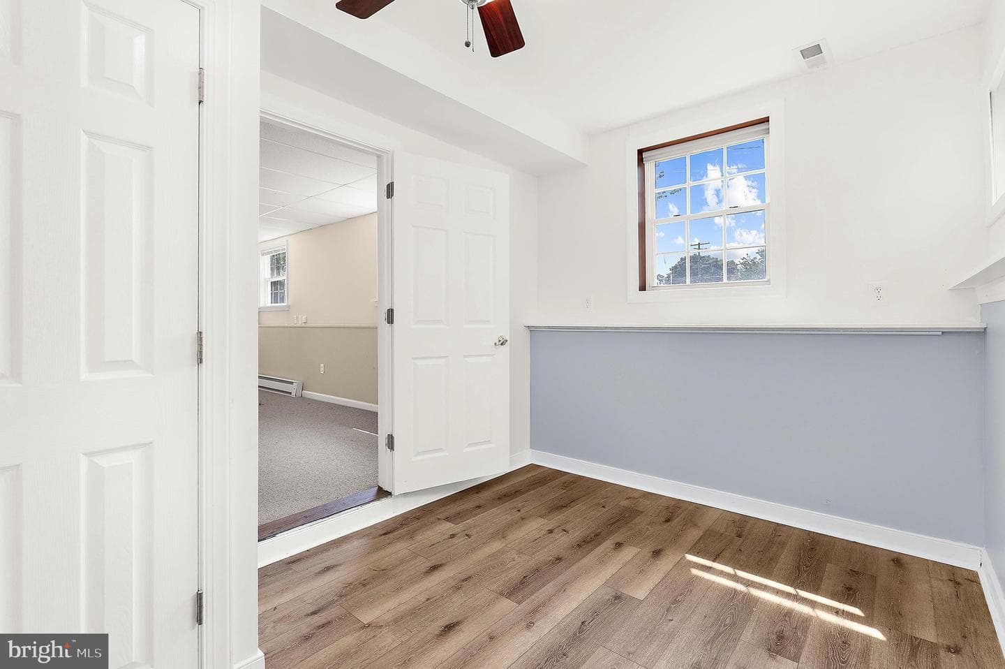 3443 S River Terrace photo 29