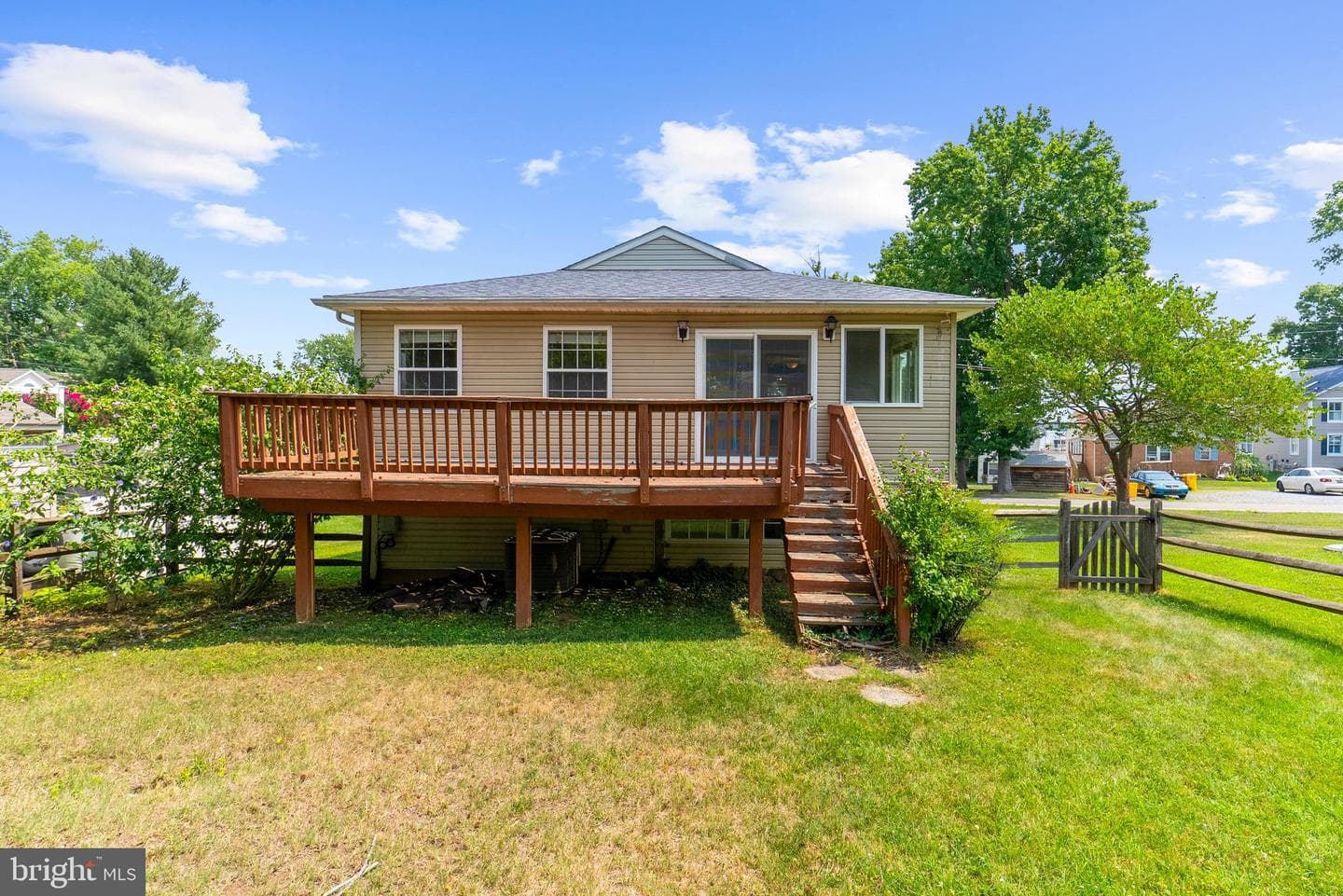 3443 S River Terrace photo 39