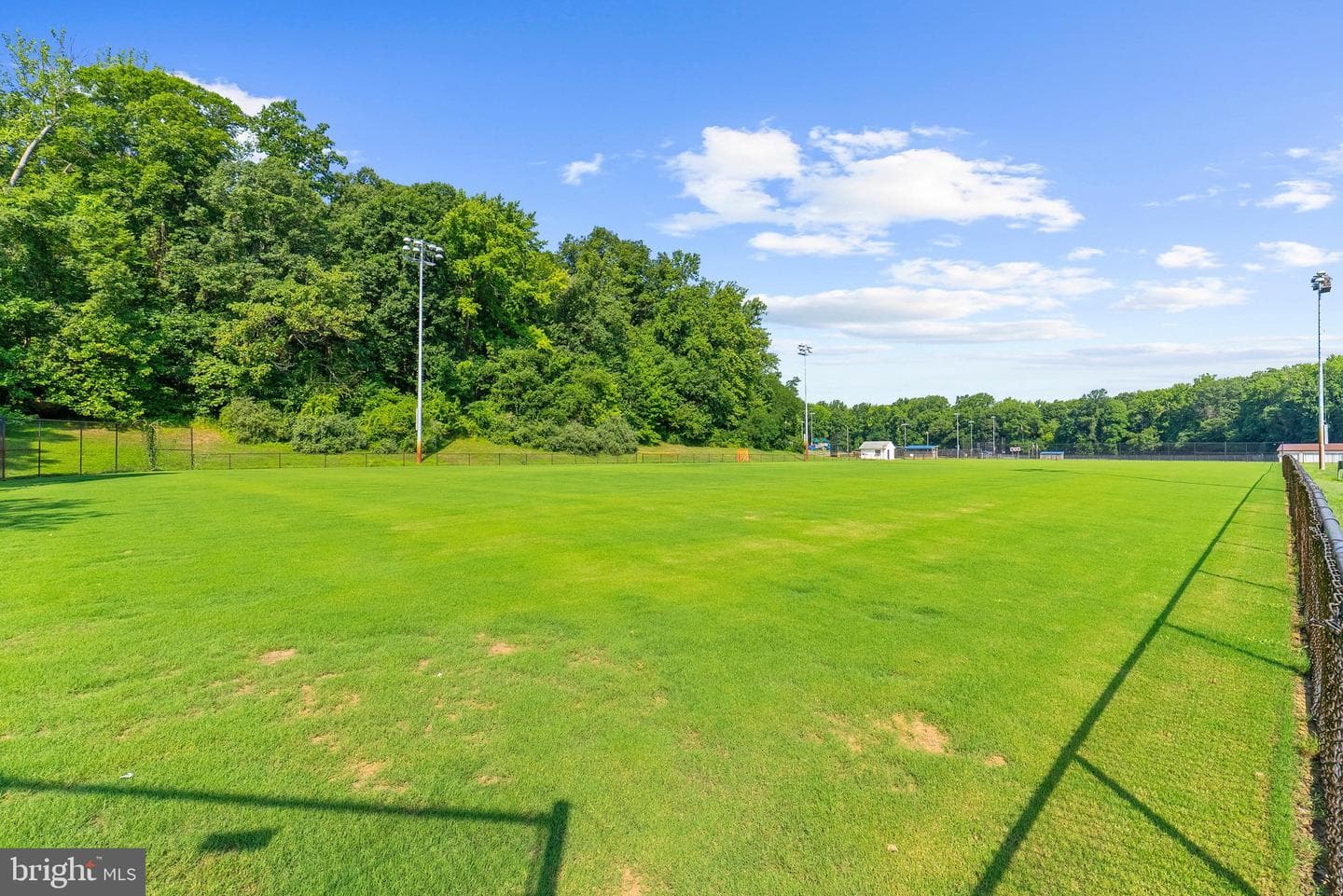 3443 S River Terrace photo 45