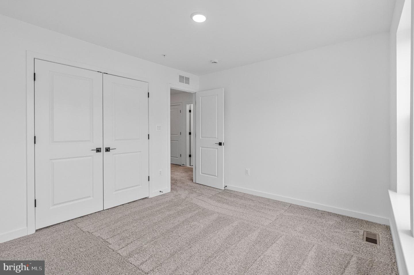 5719 Howard Drive photo 53