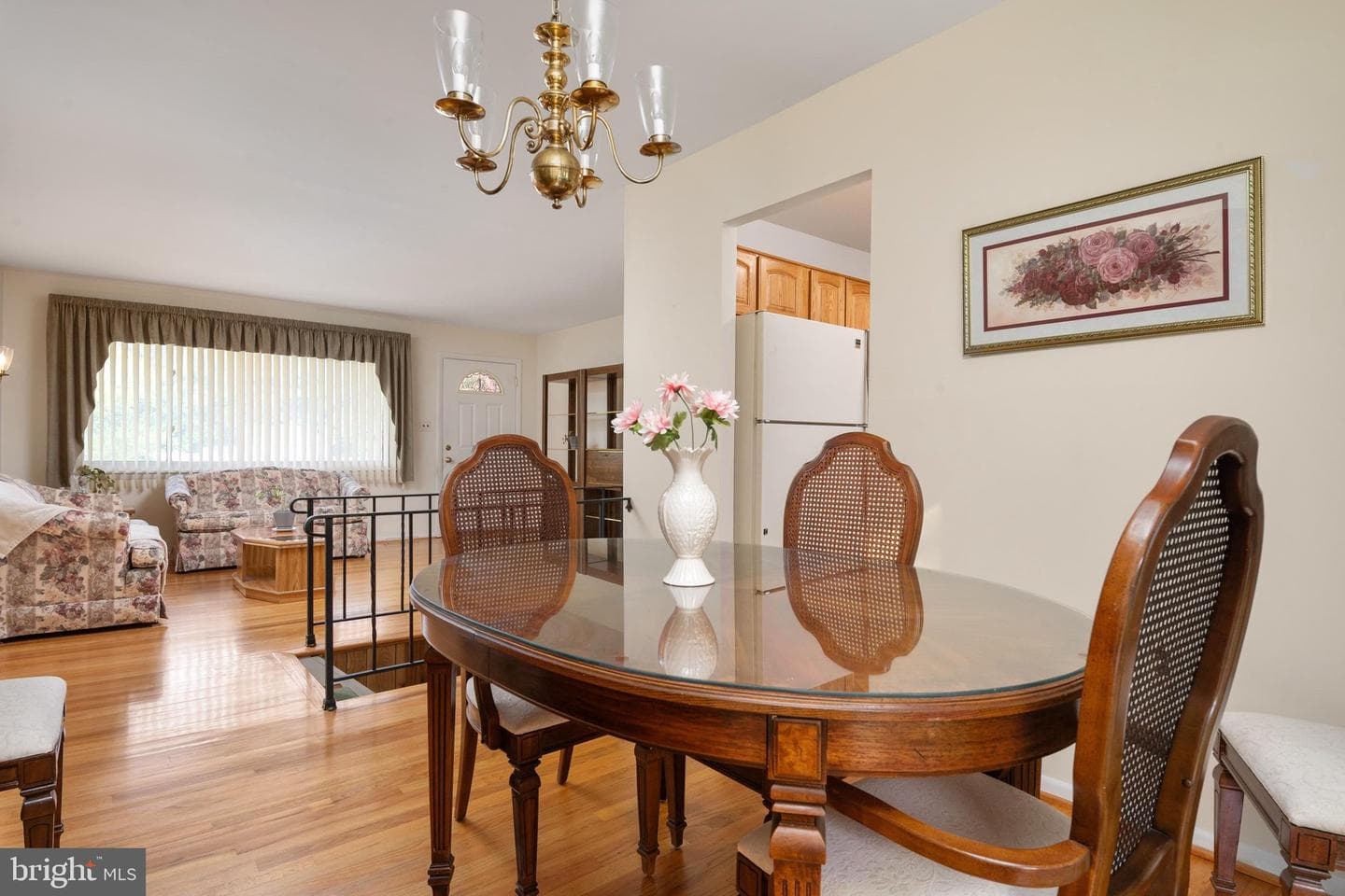8245 Victoria Road photo 15