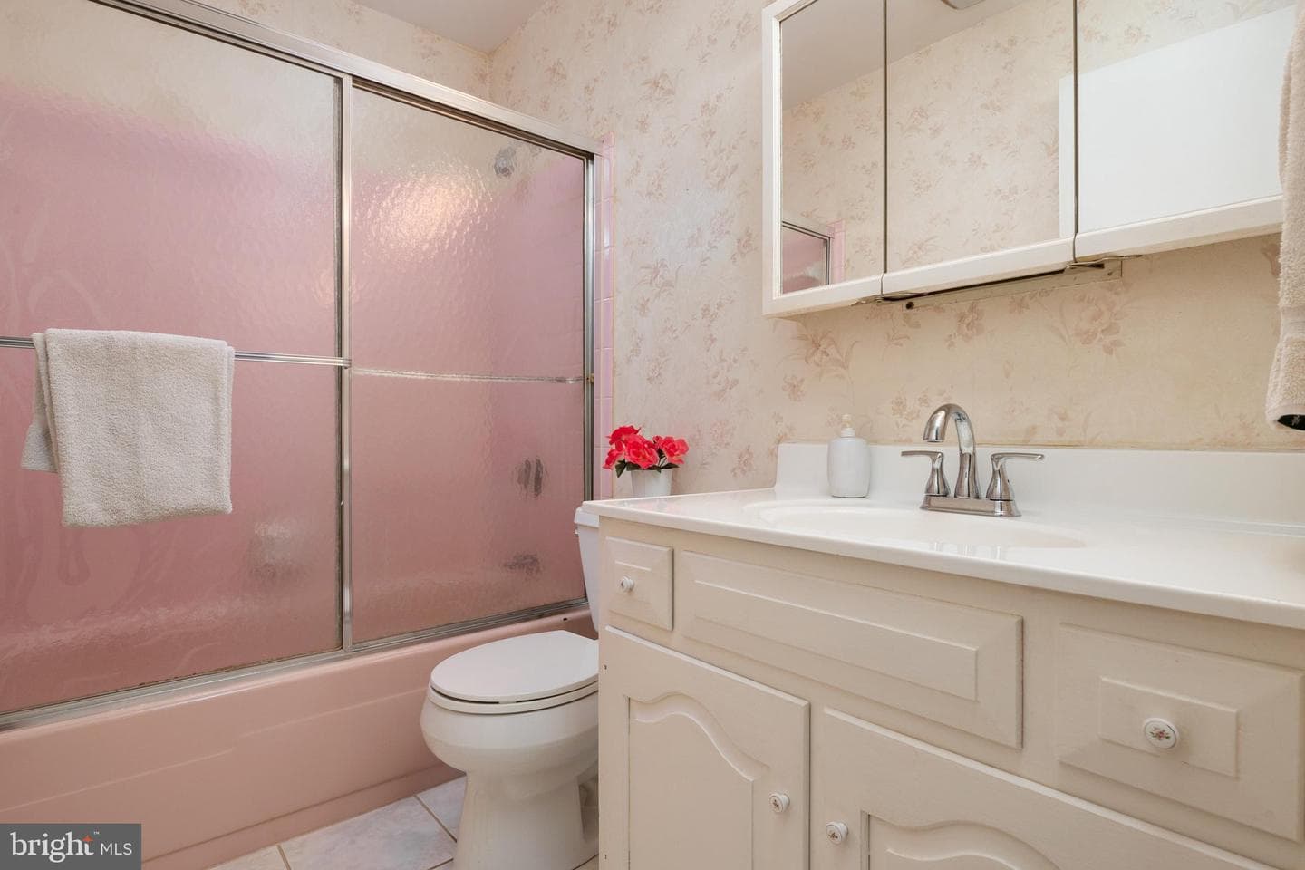8245 Victoria Road photo 25