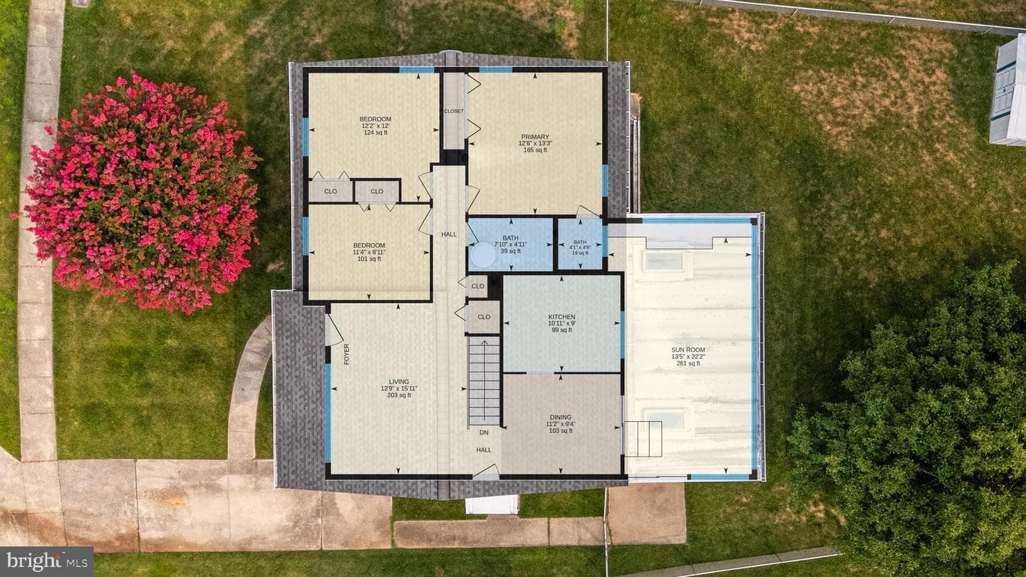 8245 Victoria Road photo 9