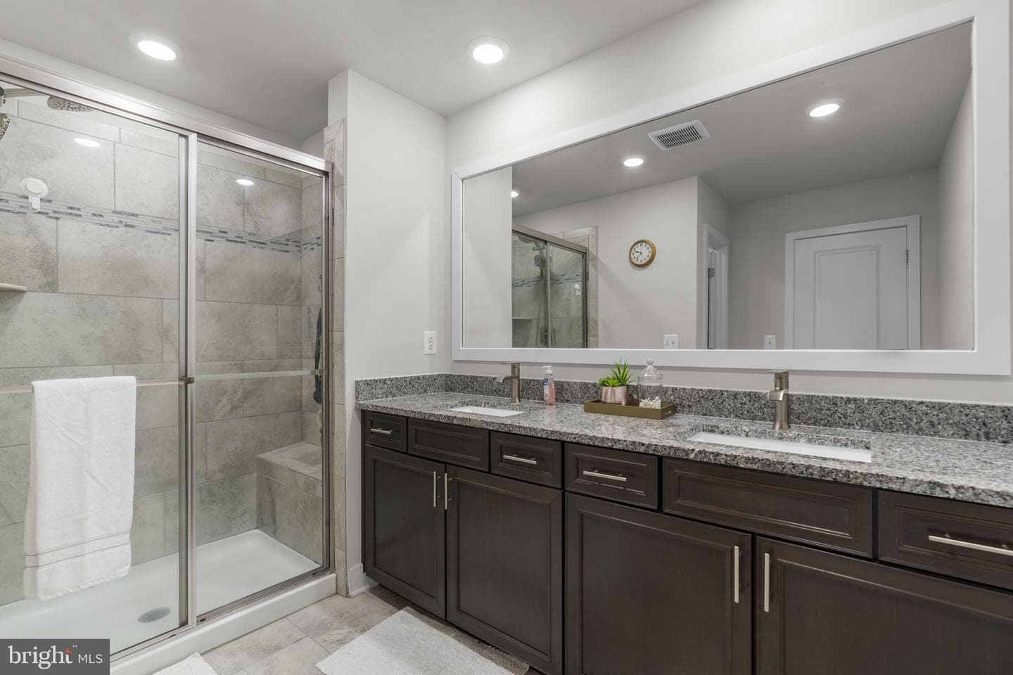 7605 Chert Court photo 25