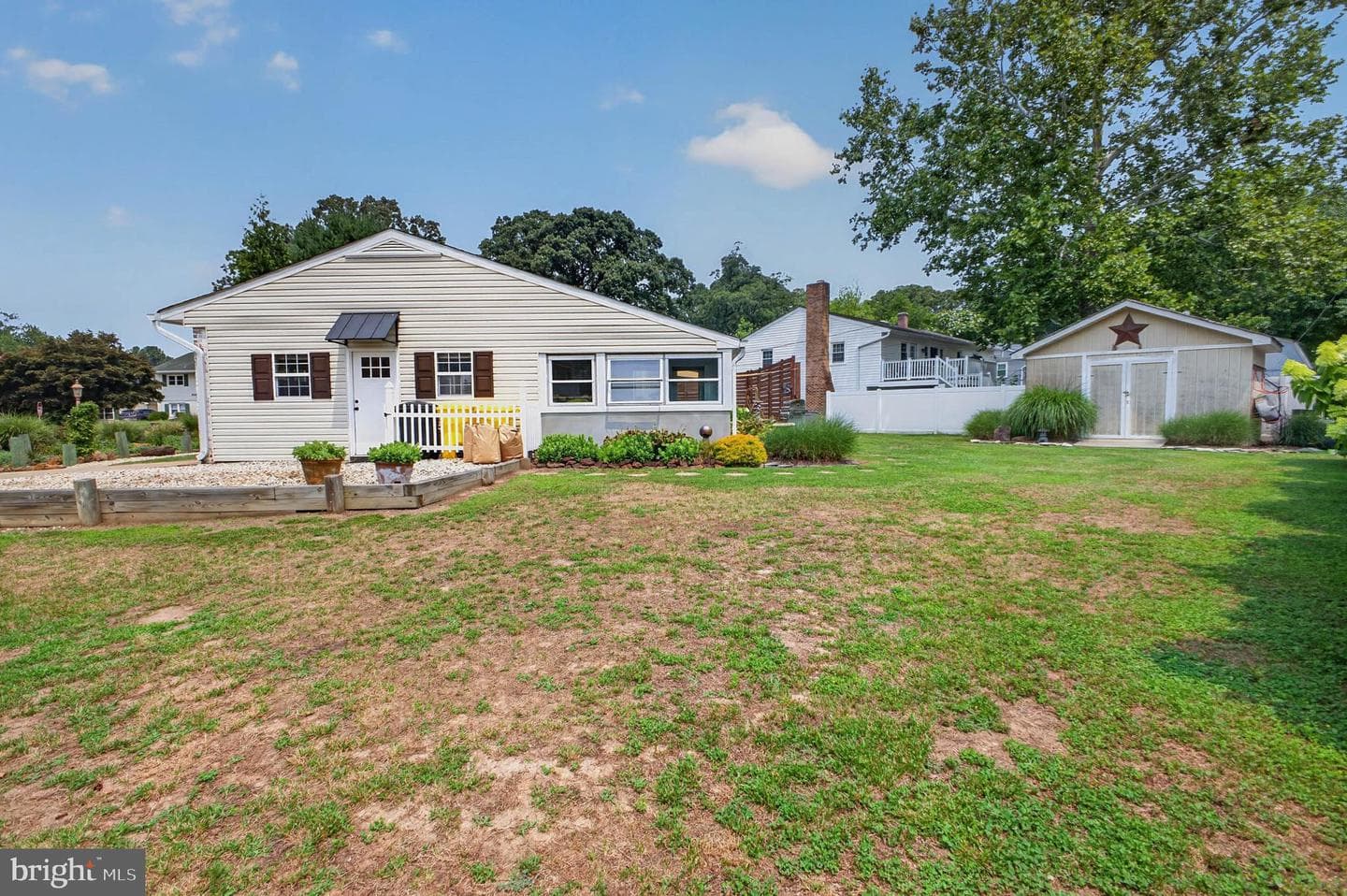 219 Kathy Court photo 7
