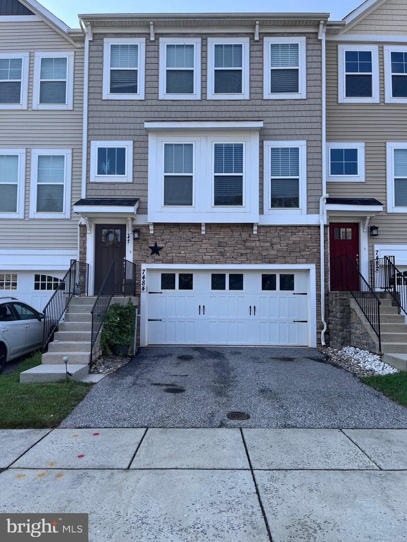 7484 Ashmore Avenue photo 3