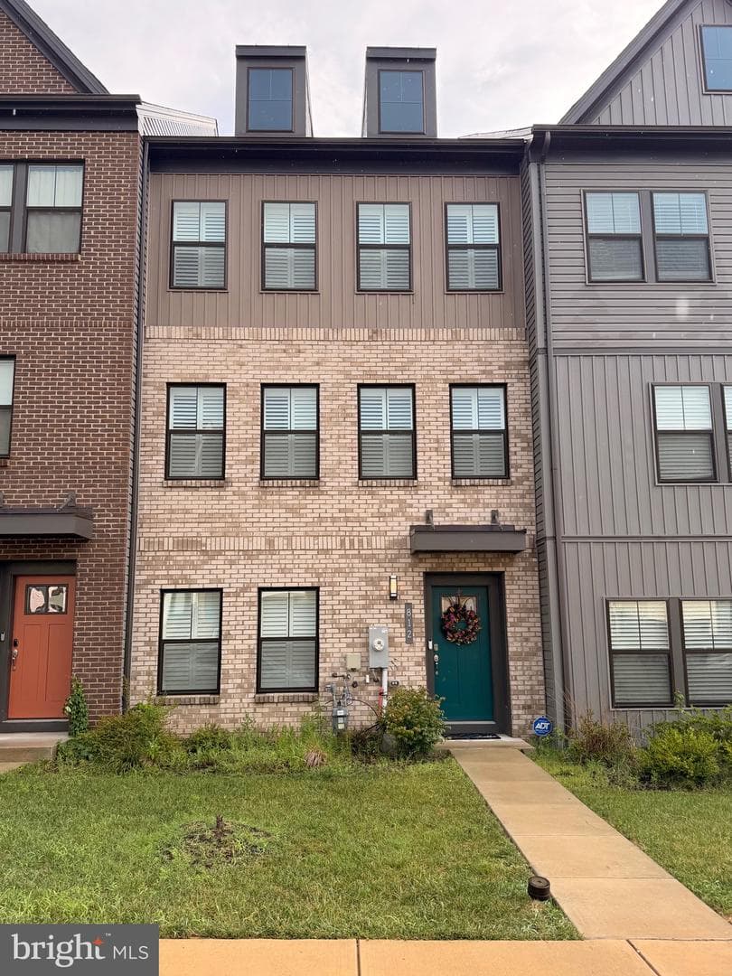 812 Teacher Mitchell Road photo 1
