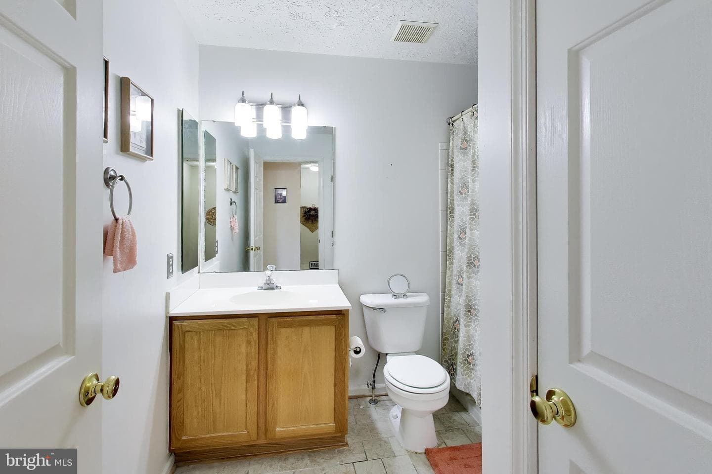 8703 Thornbrook Drive photo 17