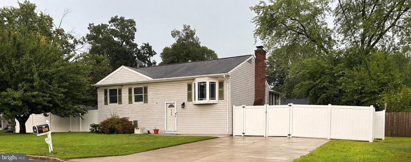 763 216th Street photo 1
