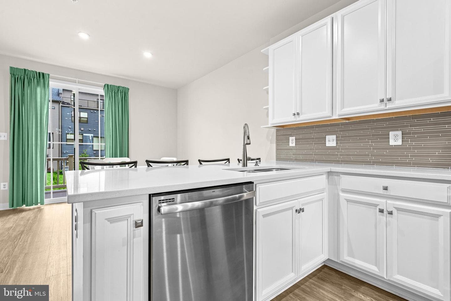 7739 Steatite Lane photo 10