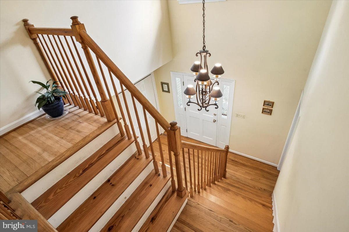 1070 Foxcroft Run photo 27
