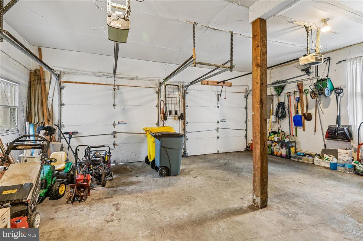 1070 Foxcroft Run photo 49