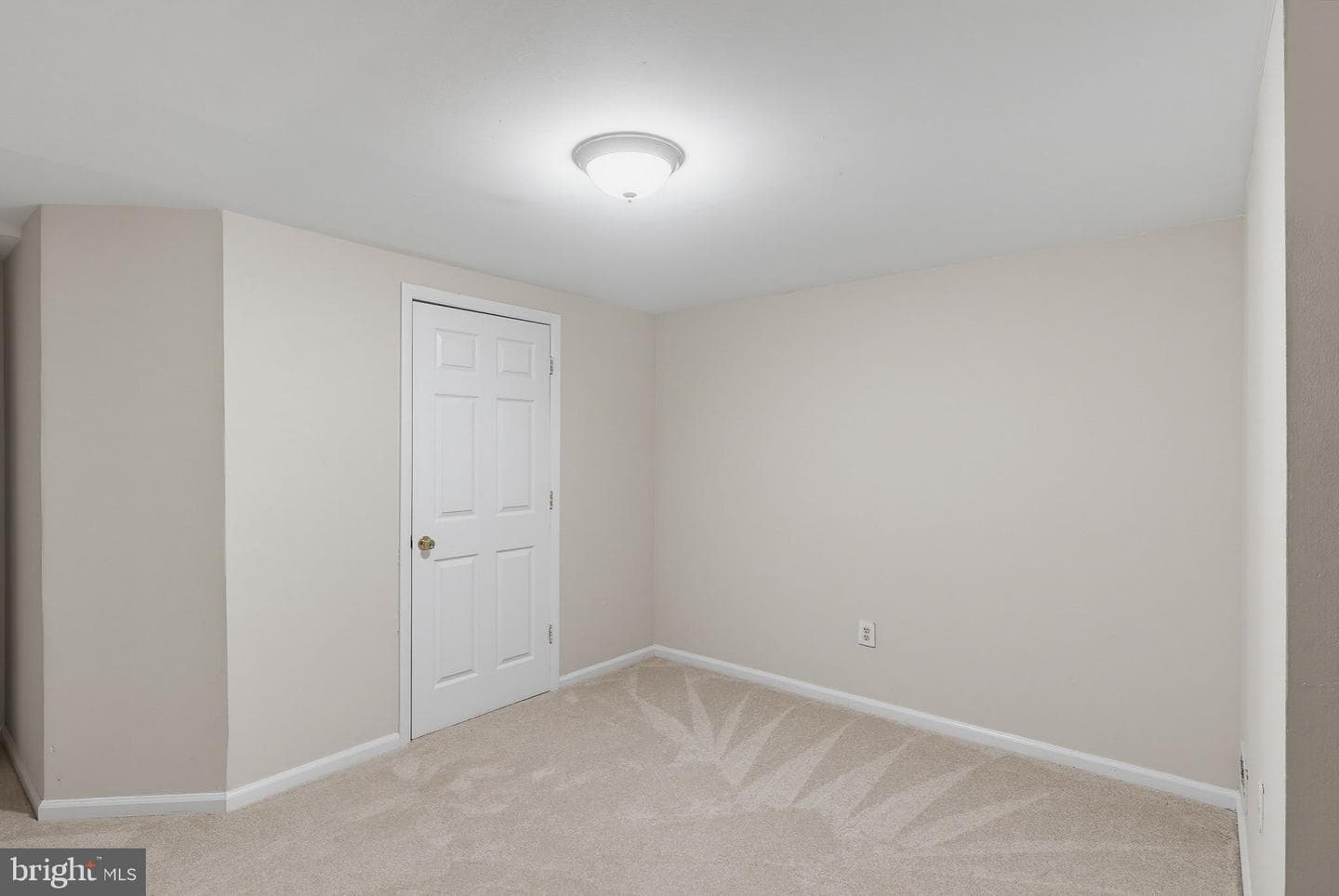 8200 Monaegan Court photo 27