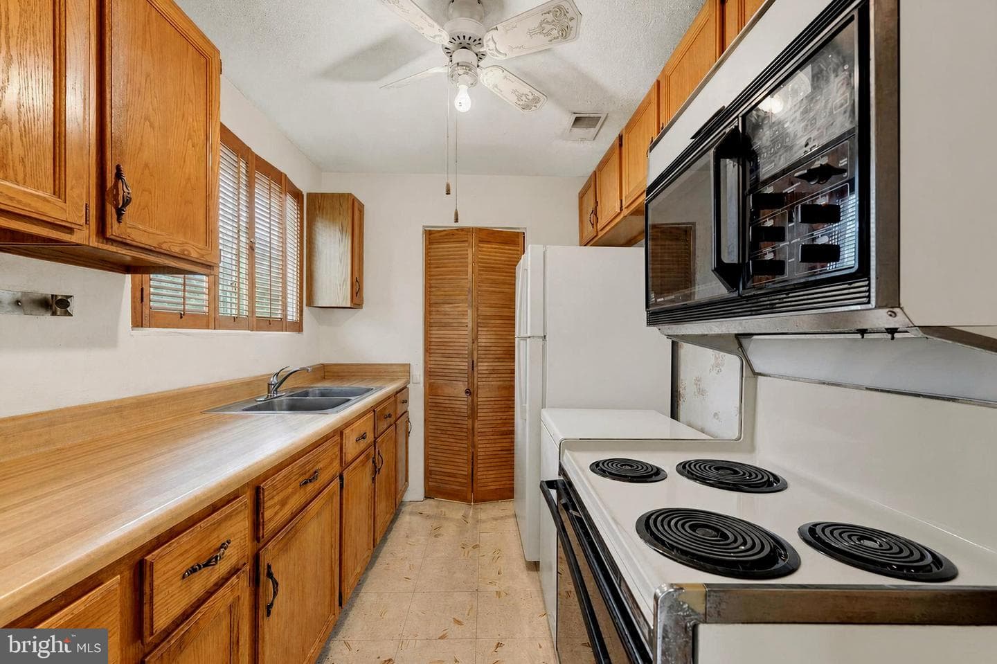 710 Cotter Road photo 11