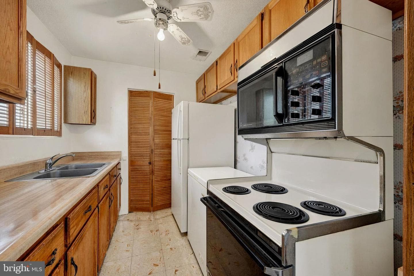 710 Cotter Road photo 12