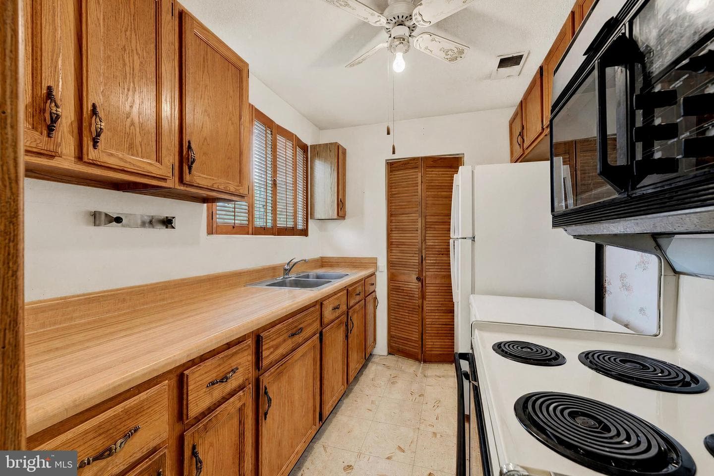 710 Cotter Road photo 13