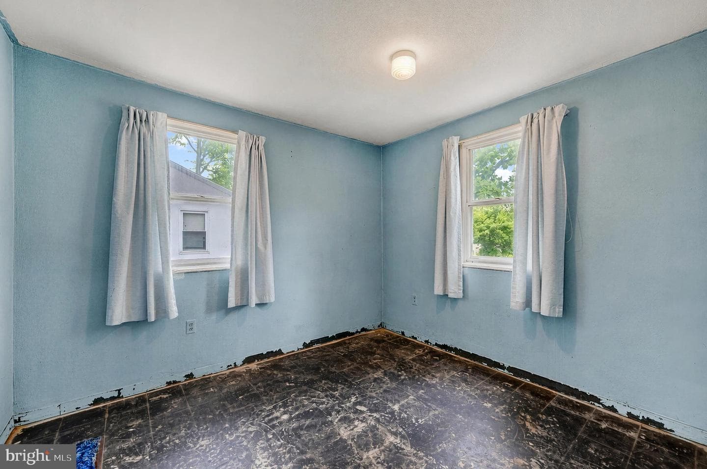 710 Cotter Road photo 18