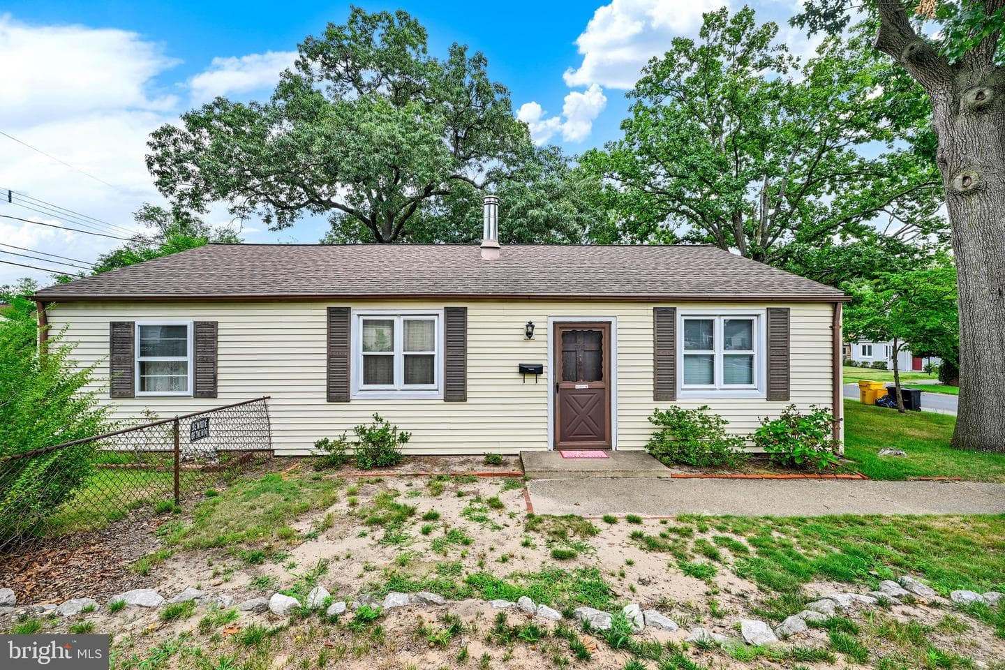 710 Cotter Road photo 2