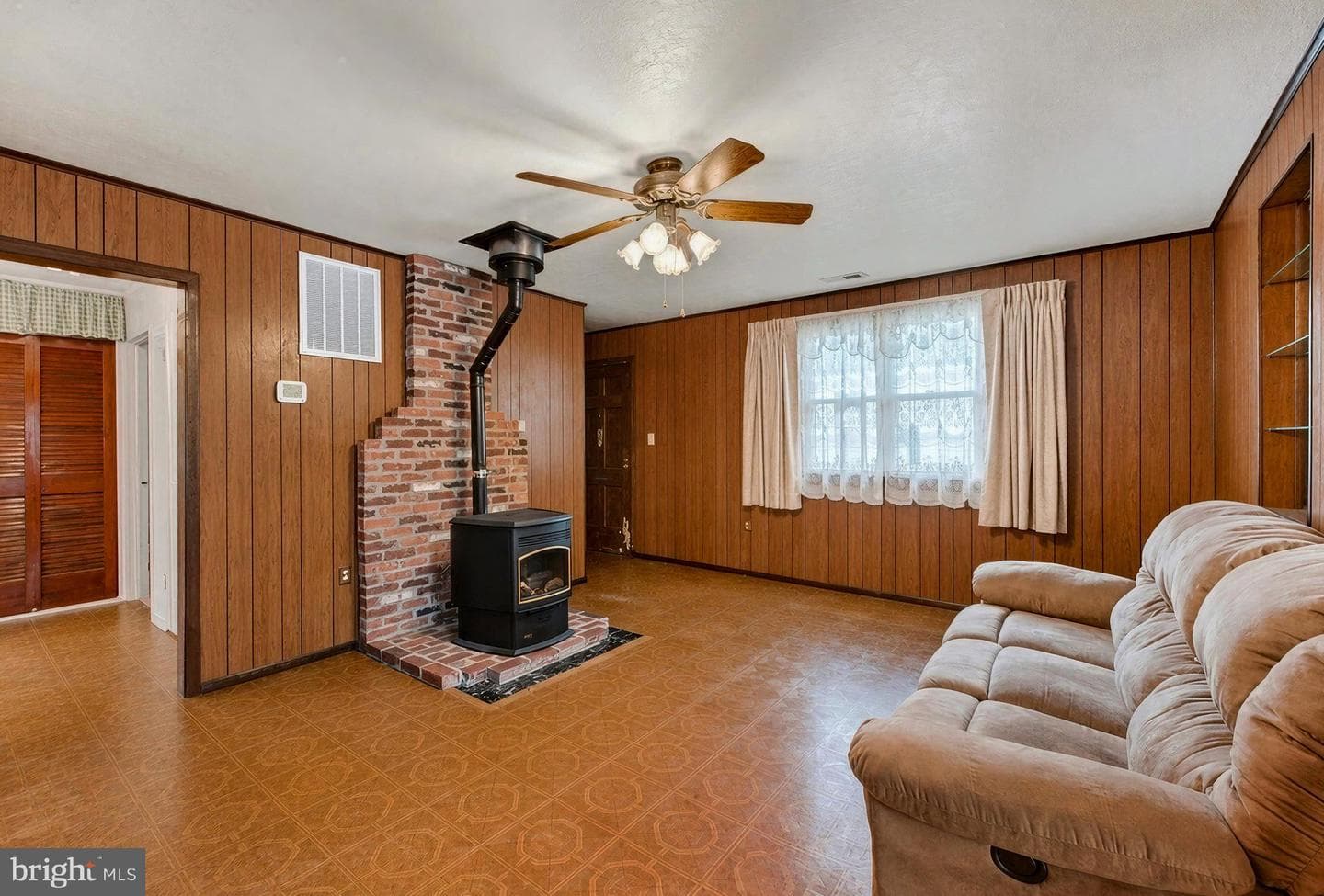 710 Cotter Road photo 6