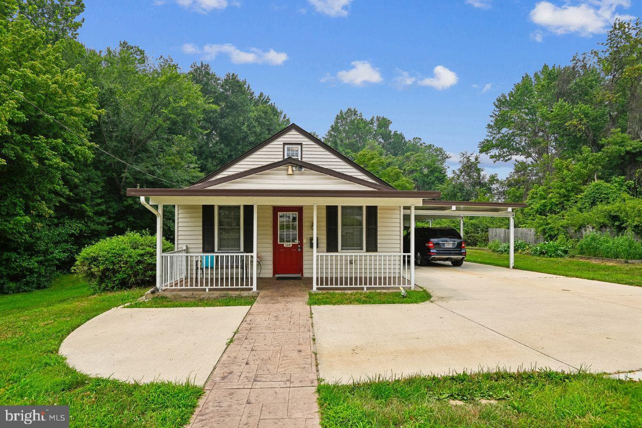 289 Brock Bridge Road, Laurel