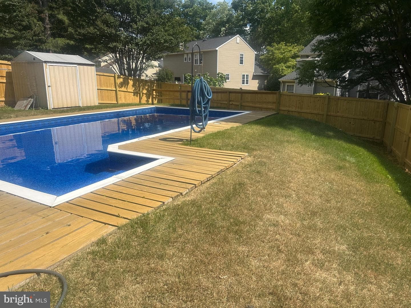281 Yale Court photo 5