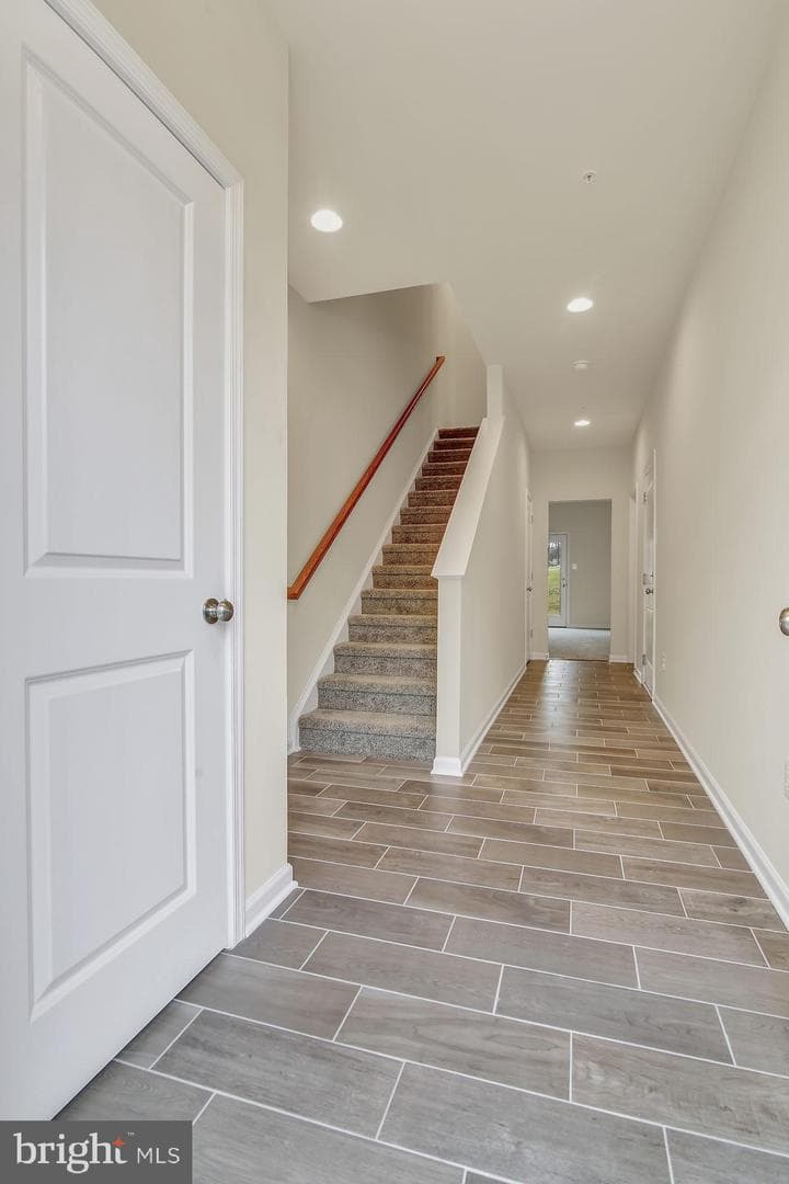 1036 Edenberry Way photo 3