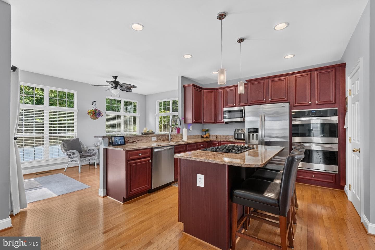 8014 Safe Harbor Court photo 12