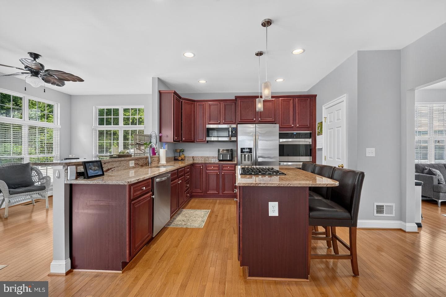 8014 Safe Harbor Court photo 14