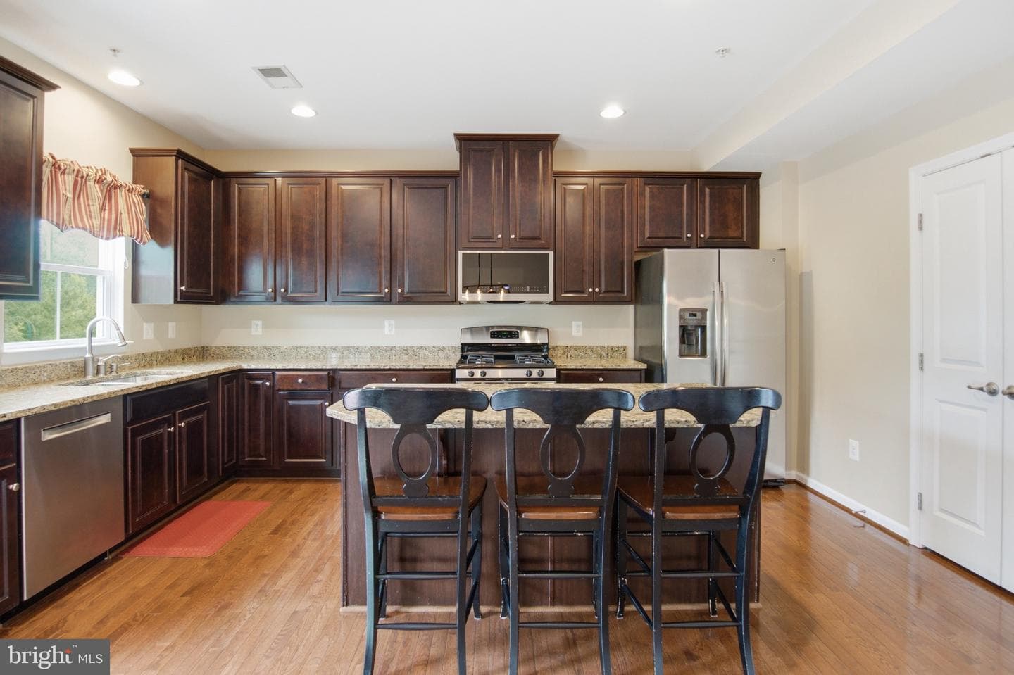 544 Fox River Hills Way photo 12