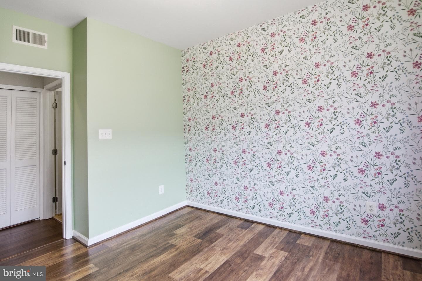 544 Fox River Hills Way photo 19