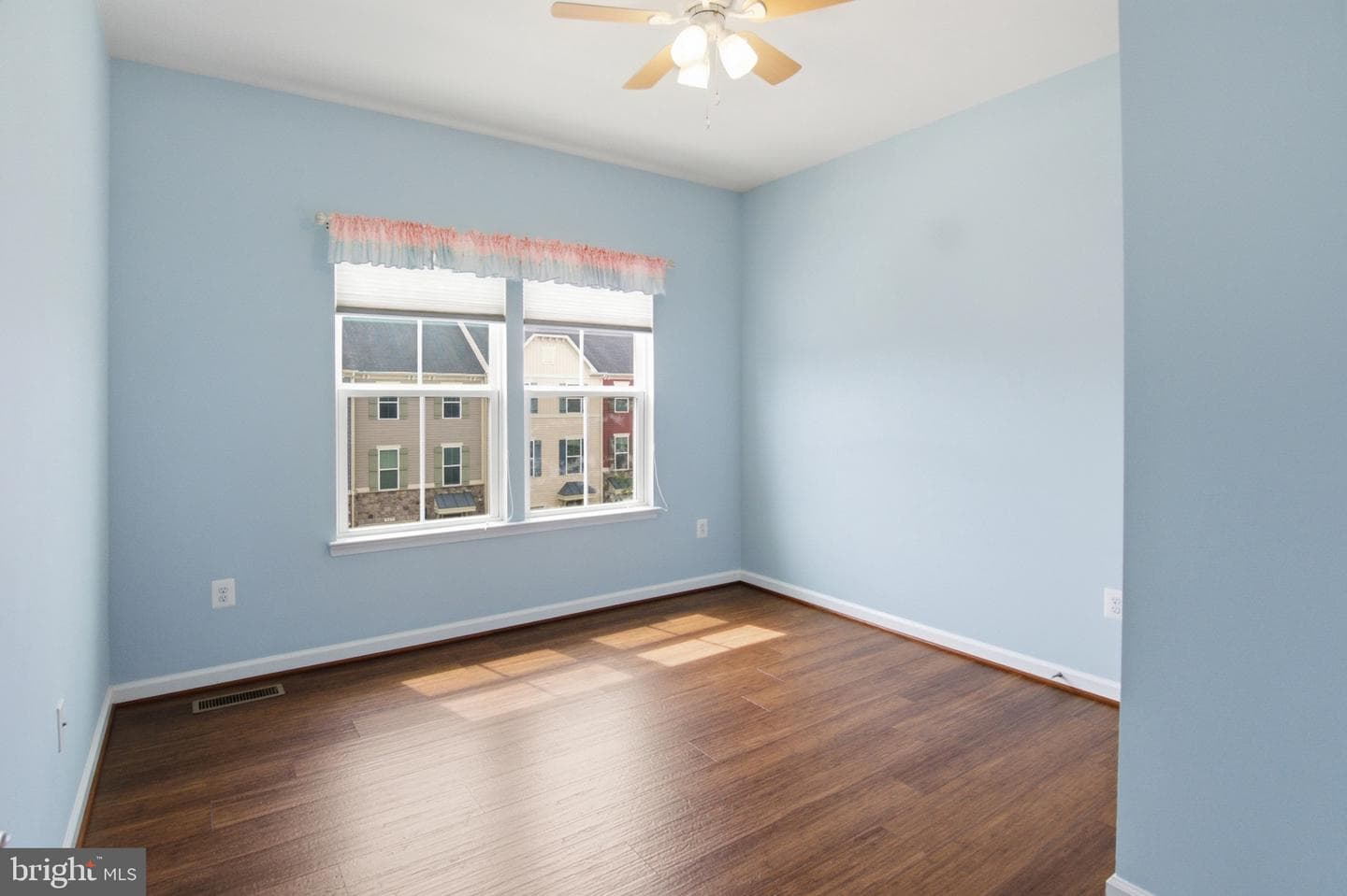 544 Fox River Hills Way photo 22