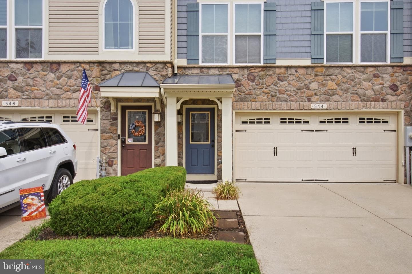 544 Fox River Hills Way photo 3