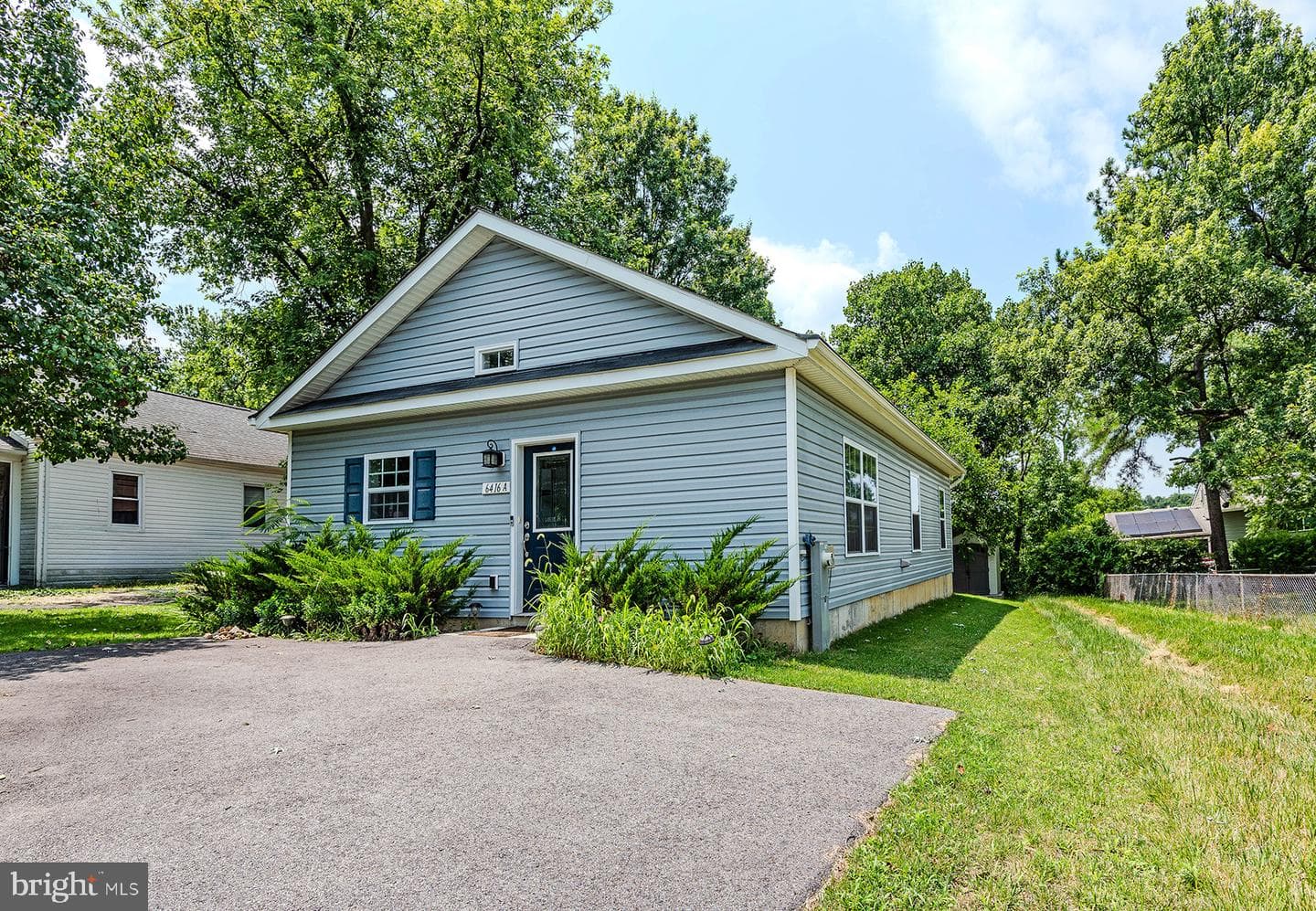 6414-A Oak Street photo 3