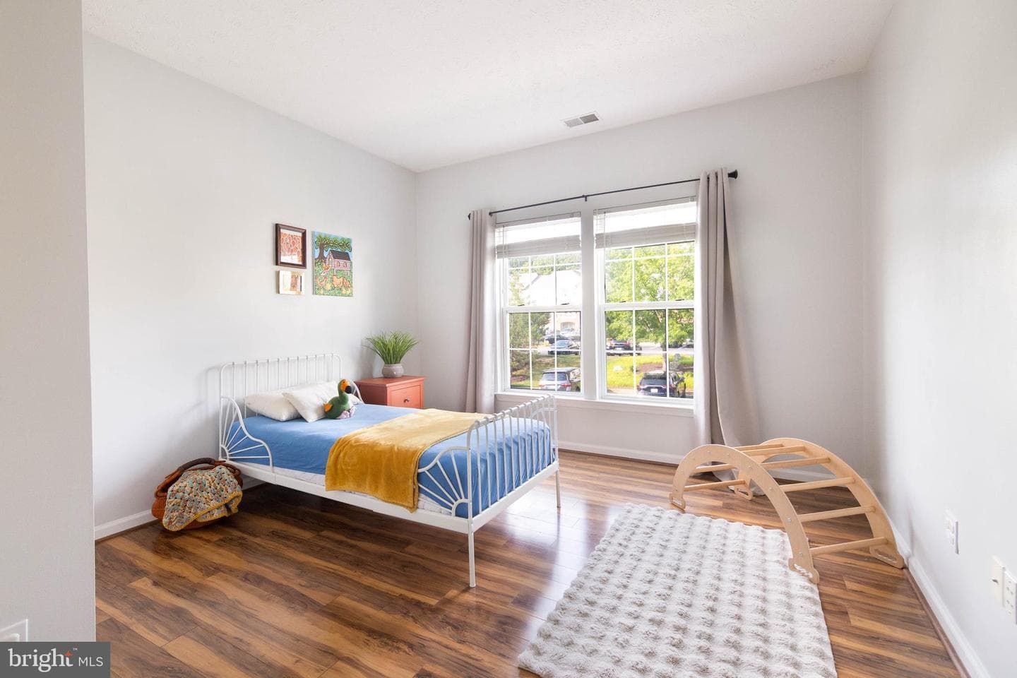 2400 Chestnut Terrace Court #201 photo 18