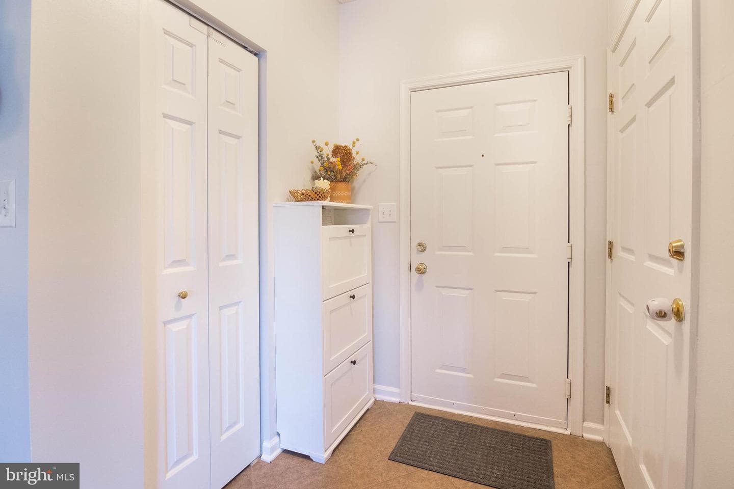 2400 Chestnut Terrace Court #201 photo 22