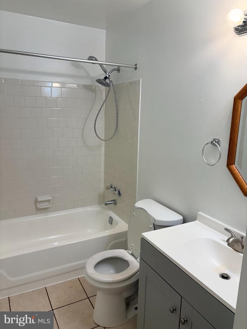 1856 Robin Court photo 8
