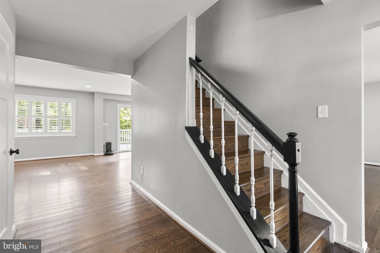 6425 Oak Park photo 4
