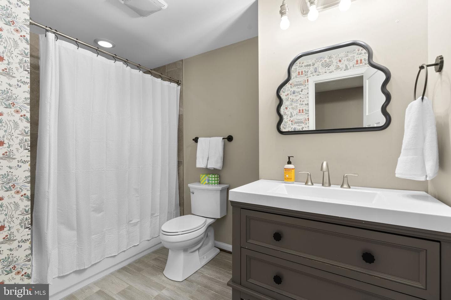 6425 Oak Park photo 43