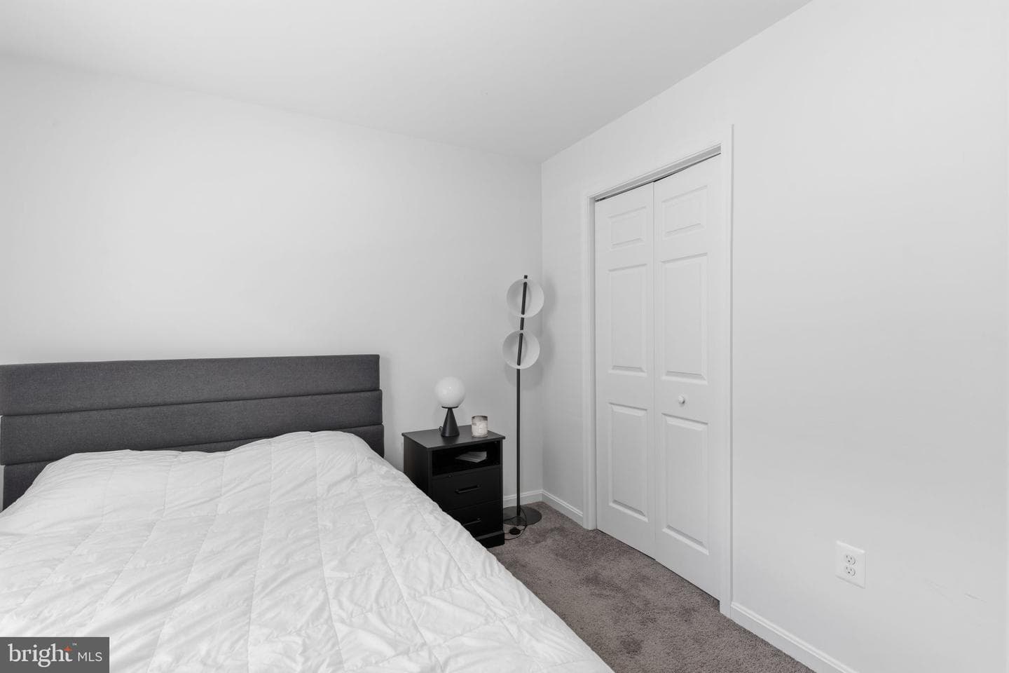 7905 Chalice Road photo 11