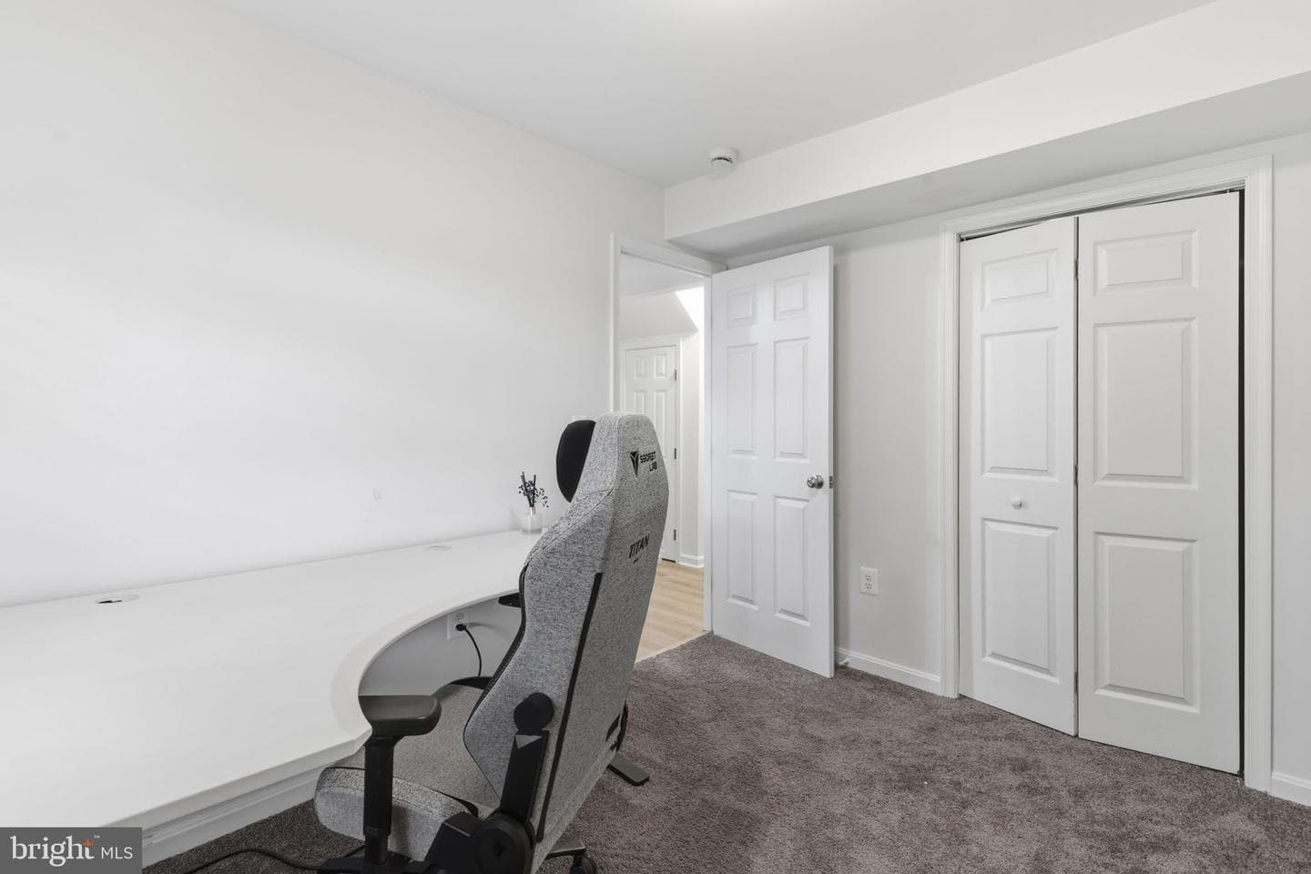 7905 Chalice Road photo 13