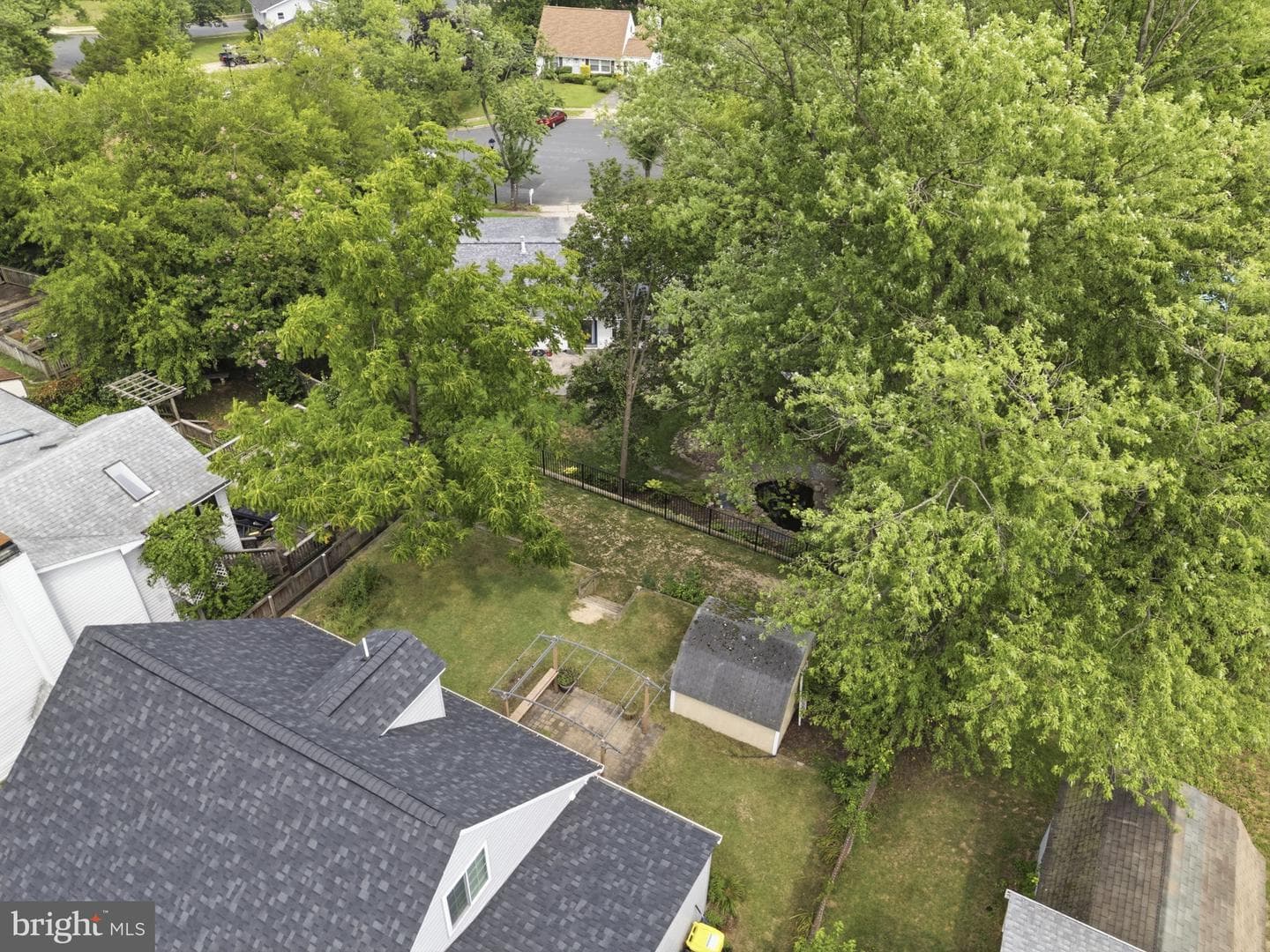 7905 Chalice Road photo 24